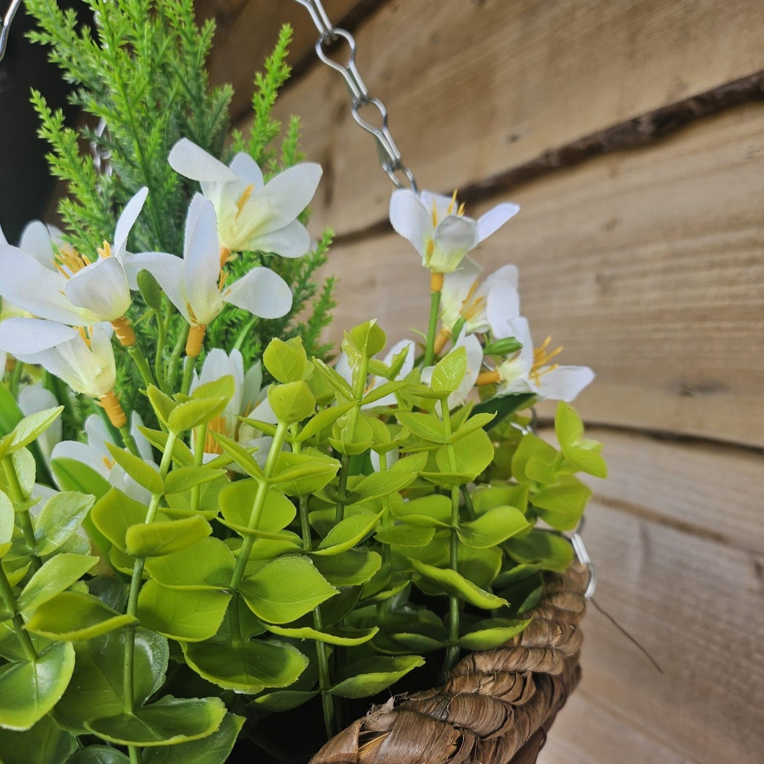 Best Artificial White Mini Daffodil Display in 10 inch Round Hanging Basket