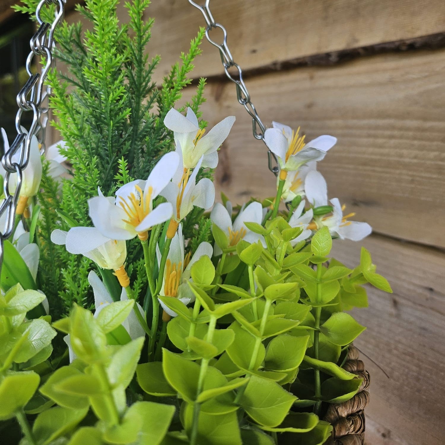 Best Artificial White Mini Daffodil Display in 10 inch Round Hanging Basket