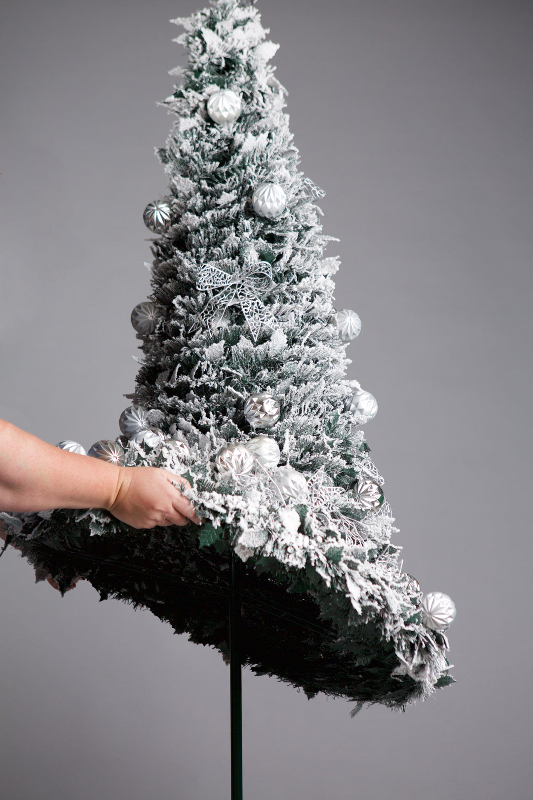Best Artificial Frosted Pop-up Pre-Decorated Pre-Lit Christmas Trees (Battery Powered)